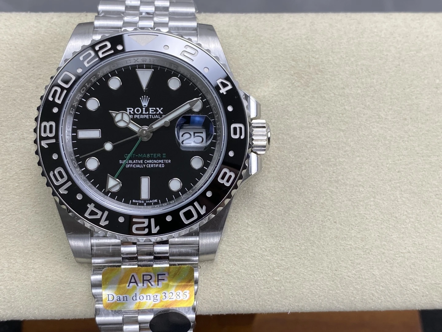 ROLEX GMT-MASTER II OYSTER, 40 MM, OYSTERSTEEL WATCH 126710GRNR