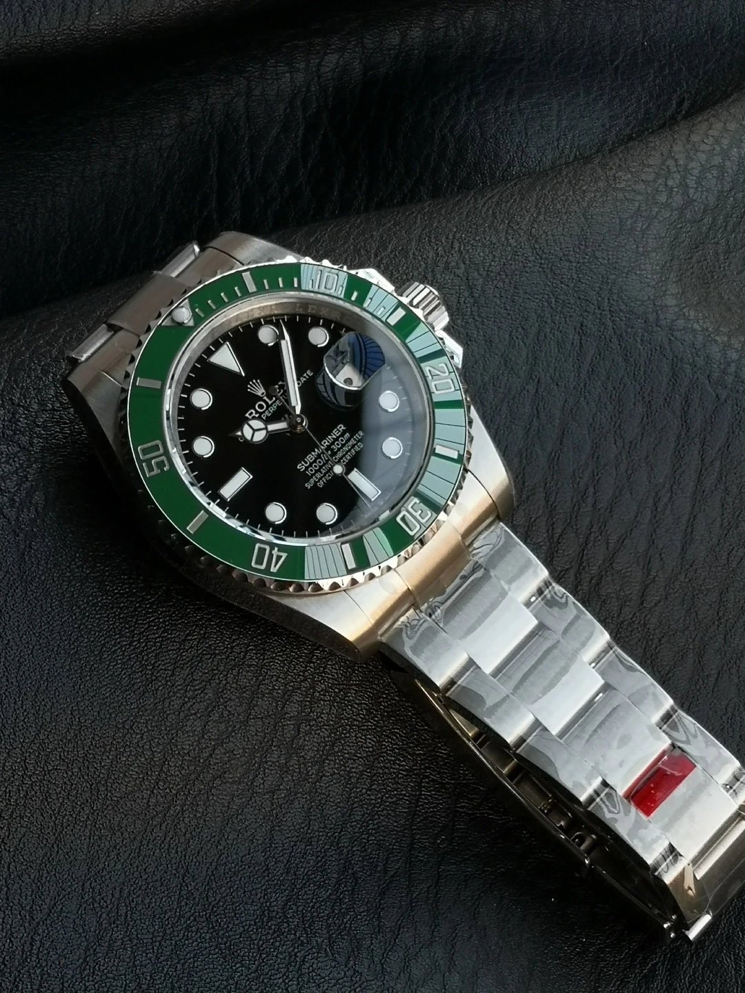 ROLEX STAINLESS STEEL 41MM OYSTER PERPETUAL SUBMARINER DATE &QUOT;KERMIT&QUOT; WATCH BLACK 126610LV