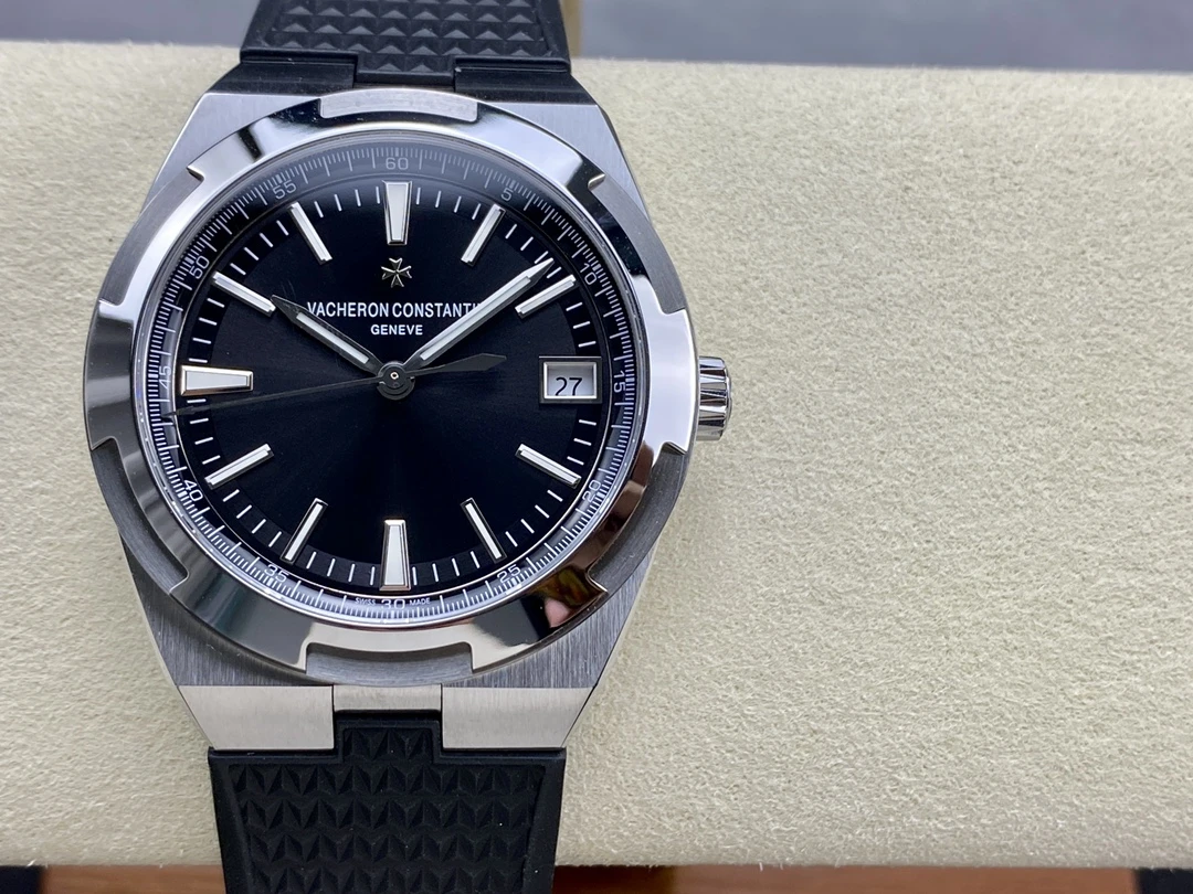 VACHERON CONSTANTIN OVERSEAS SELF-WINDING 41 MM WATCH